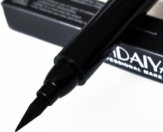 HANDAIYAN® | Eyeliner met wing stempel | Zwarte oog Stempel | 2 in 1 eyeliner | Eyeliner Tool | Wing Eyeliner | Wing Stamp | 2 stuks per verpakking